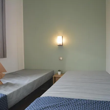 Mobil-home Confort 4 Pers, 2 Ch, Piscine Chauffee, 200m Plage, Parking, Wifi Gratuit, Animaux Ok - Fr-1-361a-32 בית נופש