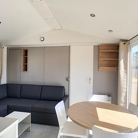 Mobil-home Confort 4 Pers, 2 Ch, Piscine Chauffee, 200m Plage, Parking, Wifi Gratuit, Animaux Ok - Fr-1-361a-32 Дом отдыха *