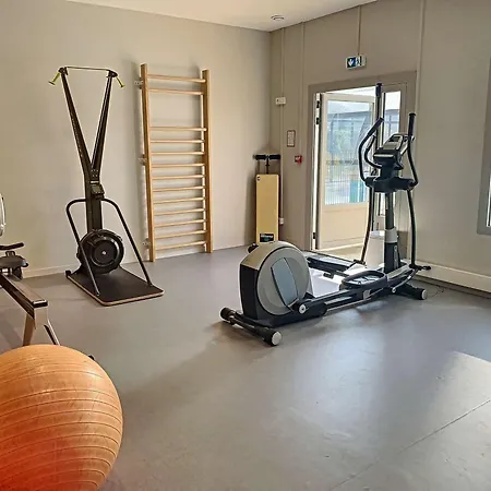 Дом отдыха Mobil-home Confort 4 Pers, 2 Ch, Piscine Chauffee, 200m Plage, Parking, Wifi Gratuit, Animaux Ok - Fr-1-361a-32 Жуллувиль-ле-Пен