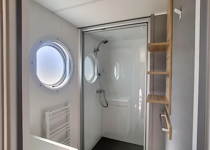 Mobil-home Confort 4 Pers, 2 Ch, Piscine Chauffee, 200m Plage, Parking, Wifi Gratuit, Animaux Ok - Fr-1-361a-32 * ז'ולוביל-לה-פאן